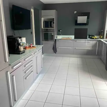 Arras Piscine Et Villa *