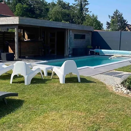 Arras Piscine Et Willa *